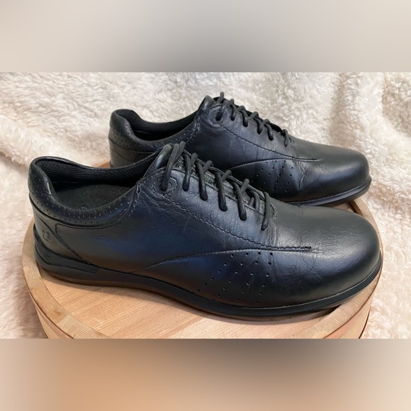 EUC Aravon Farren Black Leather Flats Arch Support Work Nursing Sneakers Size 10 - Picture 1 of 8